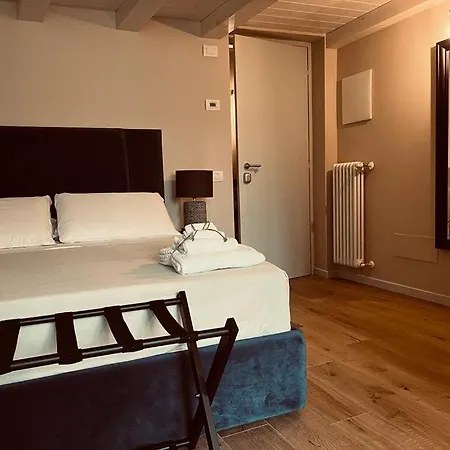 Gatto Bianco 3* Bergamo