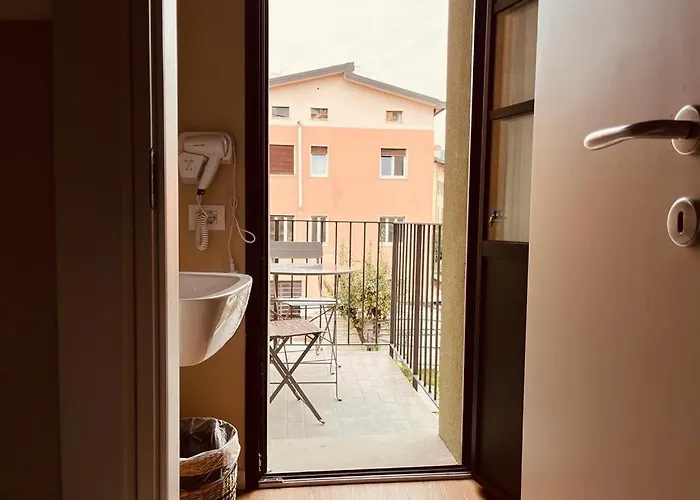 Gatto Bianco Bed & Breakfast 3*